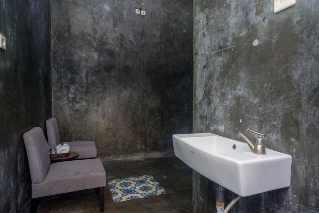Reddoorz Near Jumbo Mall Sragen Екстер'єр фото