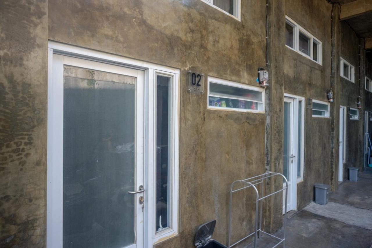 Reddoorz Near Jumbo Mall Sragen Екстер'єр фото